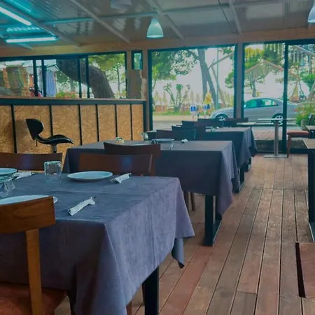 Tatil Evi Bujtina E Zefit Shëngjin